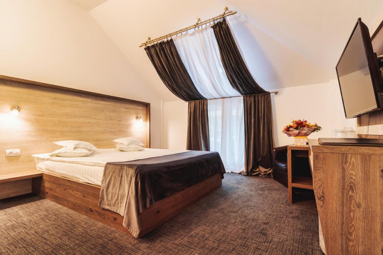 Hotel Domnitei Călimăneşti Eksteriør bilde
